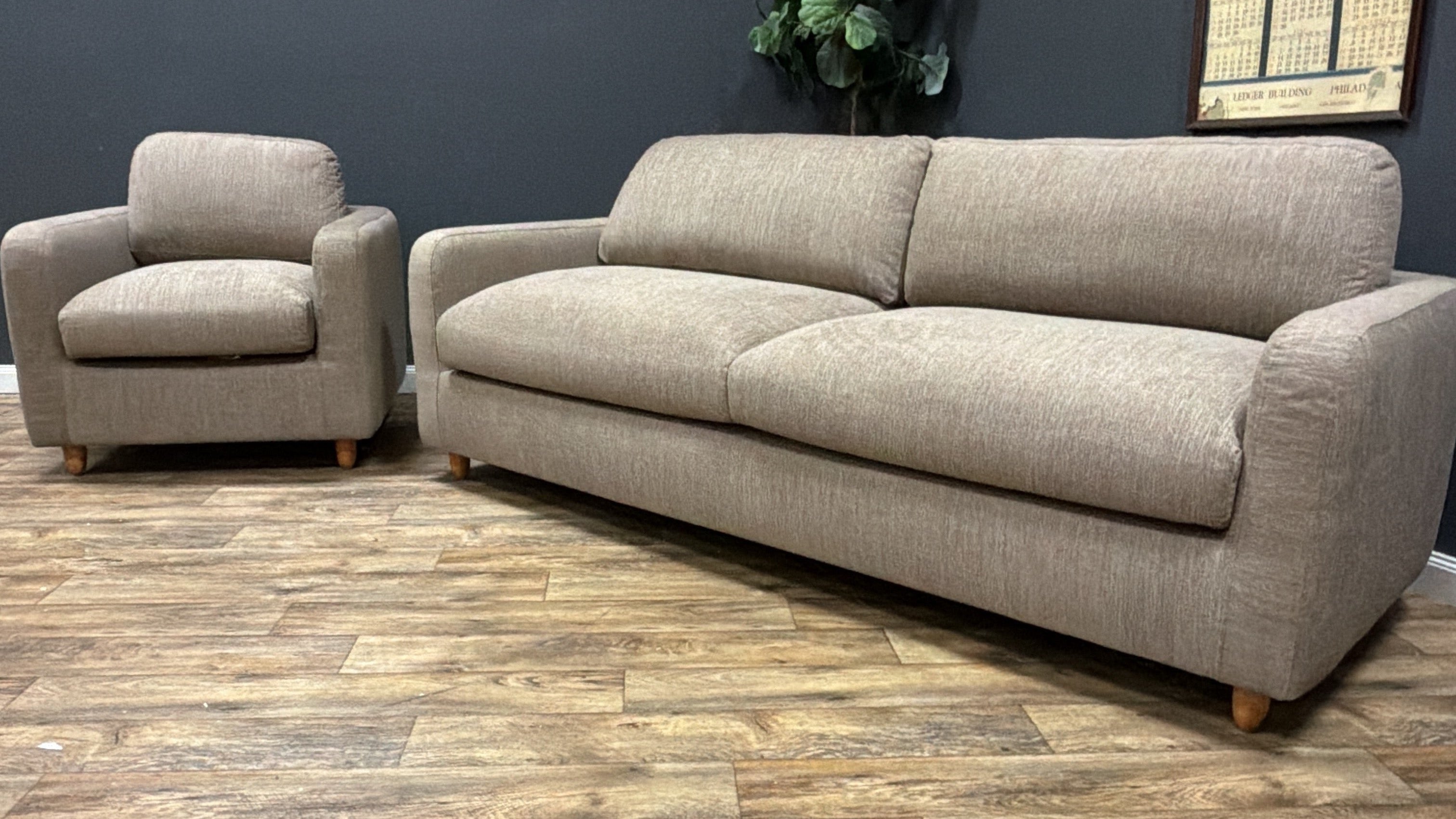 Vati 92” Sofa and Lounge Chair Set – Honey Oak / Buckler Brown