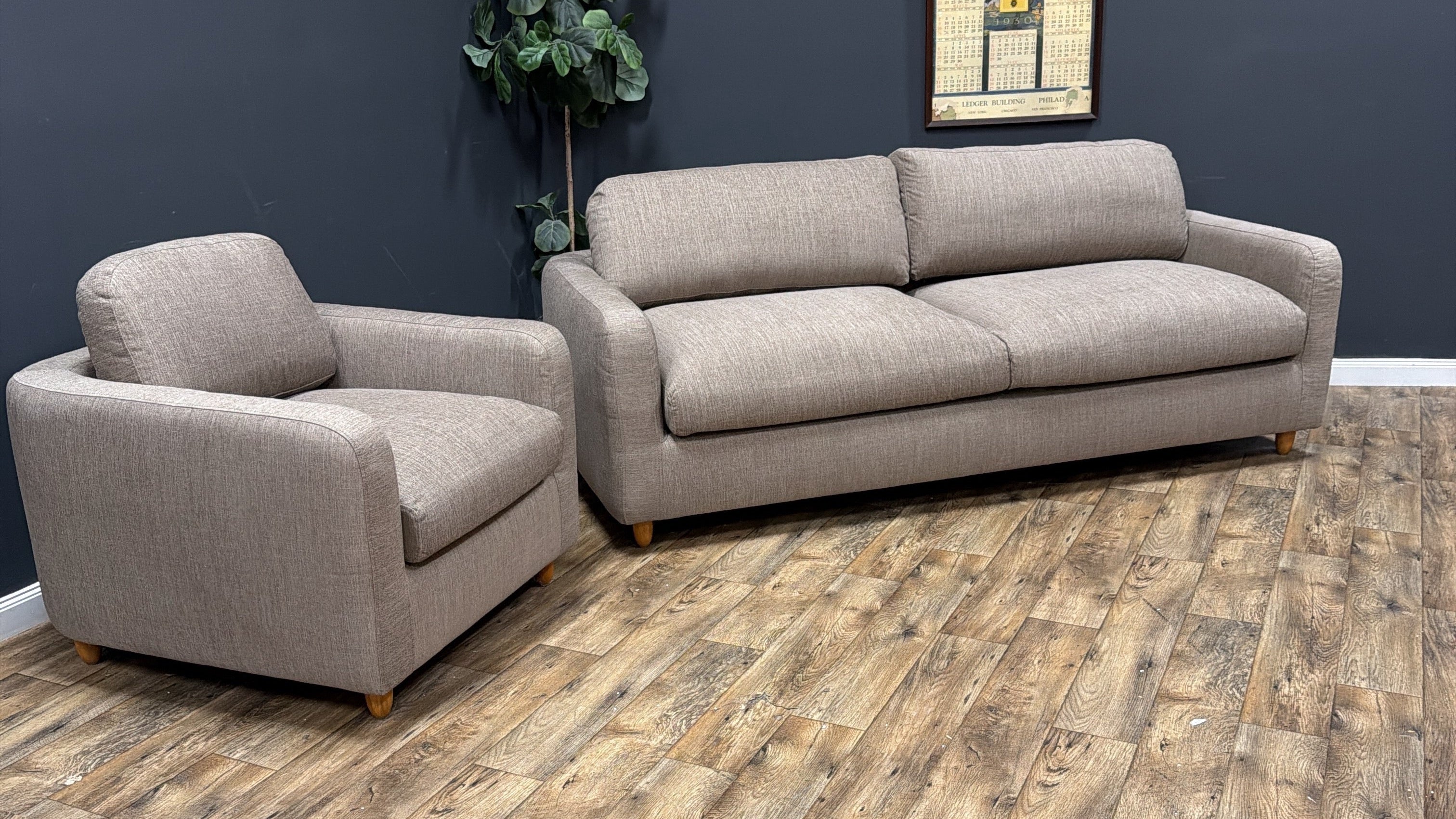 Vati 92” Sofa and Lounge Chair Set – Honey Oak / Buckler Brown