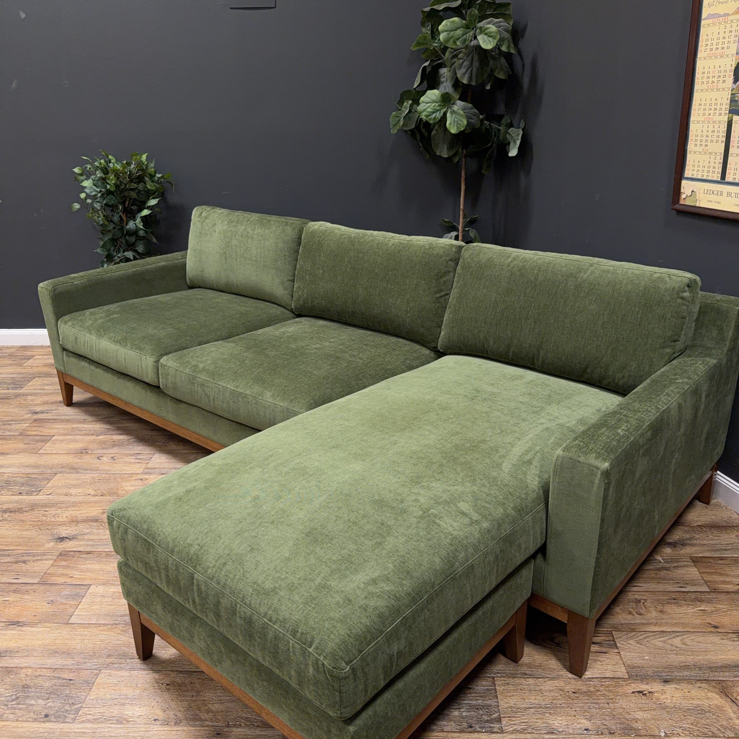 Poly & Bark - Zyon 105.5" Reversible Chaise Sectional Sofa