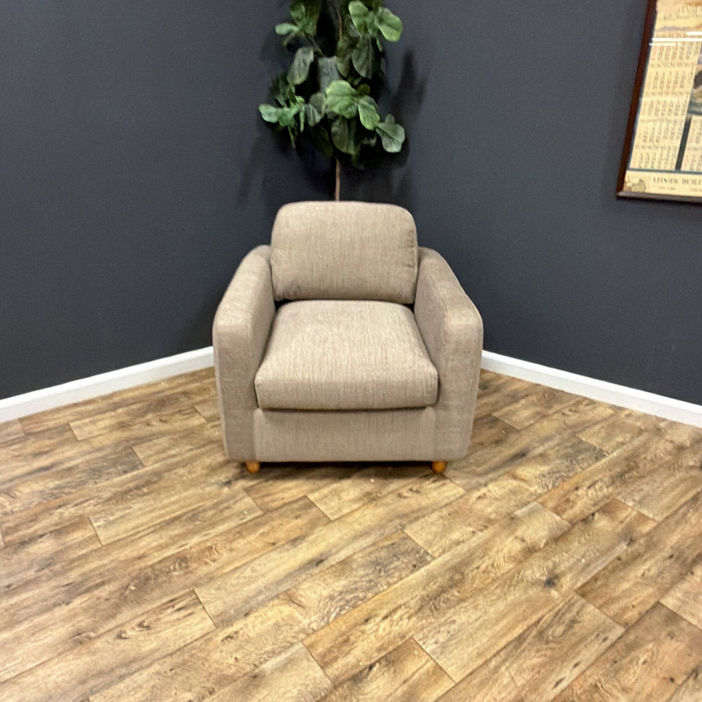 Vati 92” Sofa and Lounge Chair Set – Honey Oak / Buckler Brown