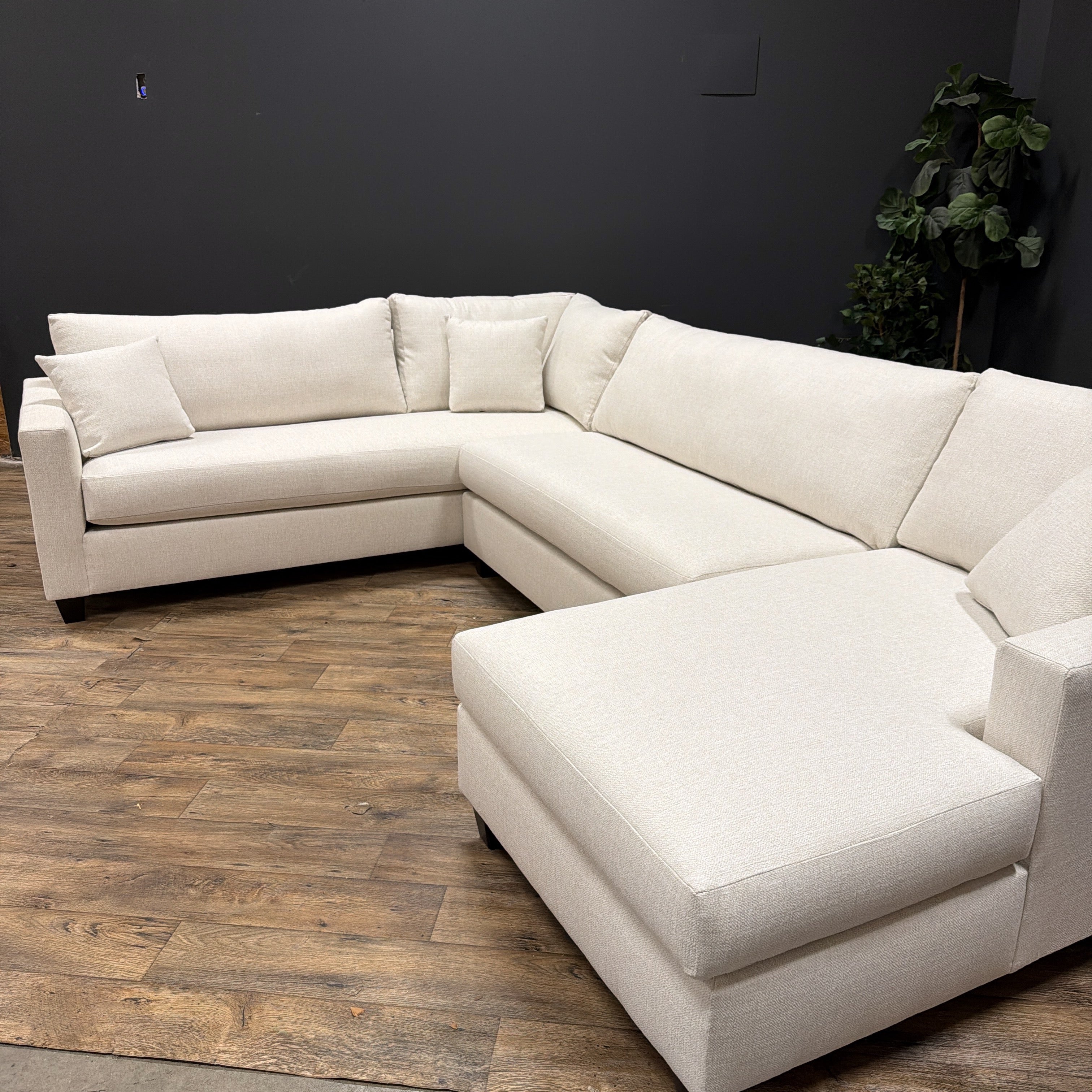 Hawthorne 3-Piece Sectional Sofa in Ivory