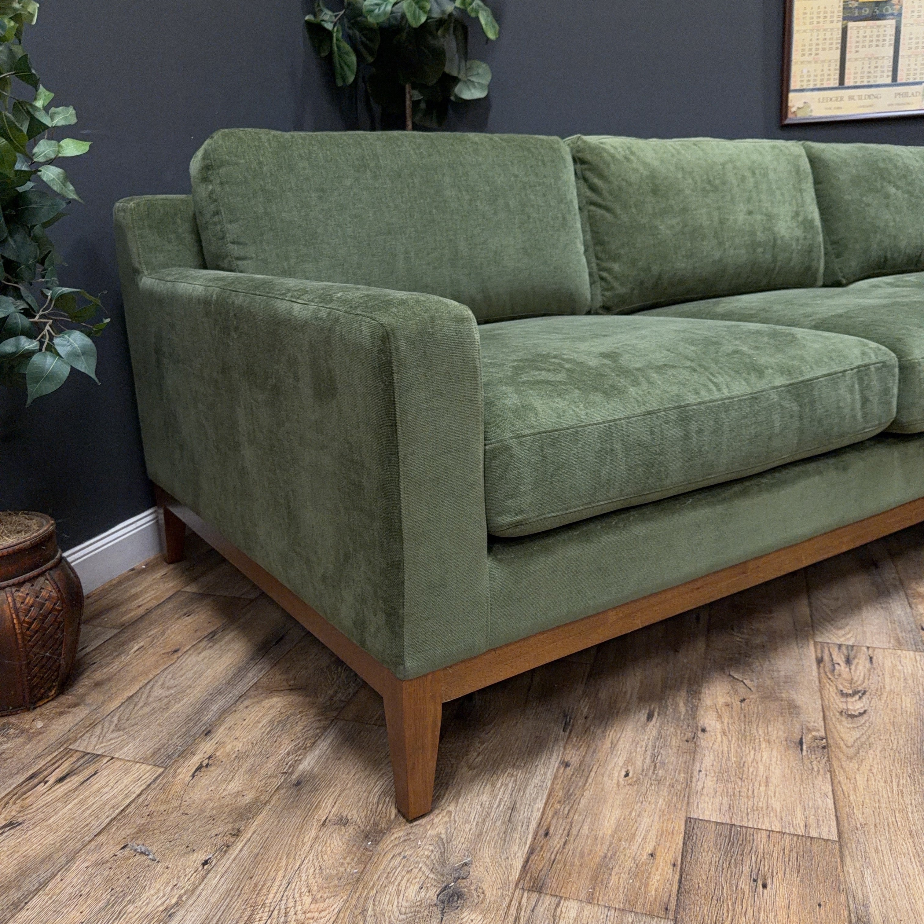 Poly & Bark - Zyon 105.5" Reversible Chaise Sectional Sofa