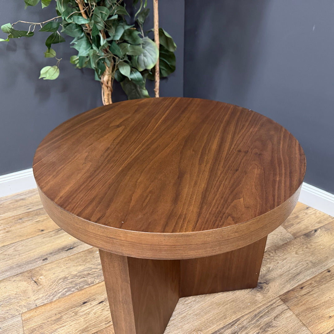 Rowe Capri Round Wood Auburn End Table